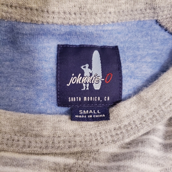 johnnie-o Men Raglan Sweatshirt Small Crewneck Gray White Stripe JMKO 1930 - Picture 3 of 12
